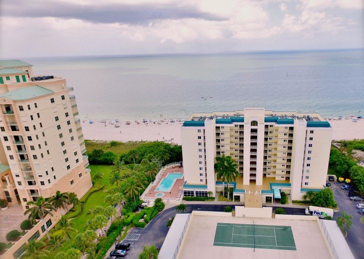 Marco Island Condo Rental: Apollo Condominiums, directly on the beach