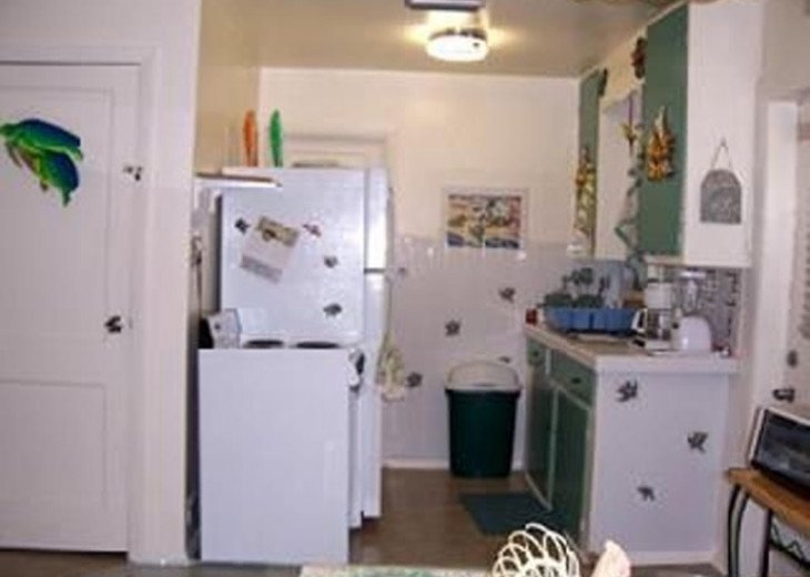 2 Bedroom Cottage Rental In Marathon Fl Kens Cozy Conch Key