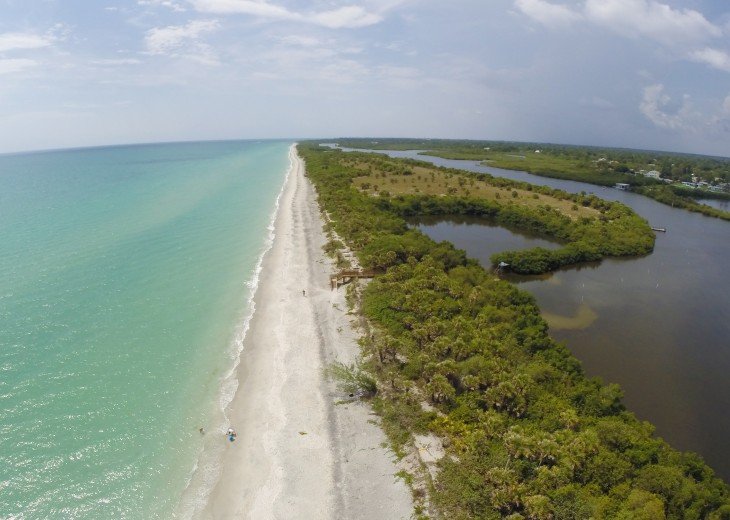 2 Bedroom House Rental In Venice Fl Coastal Cottage With Bikes